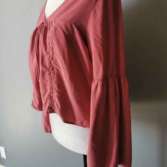 Garage bell sleeve blouse - Picture 3 of 4